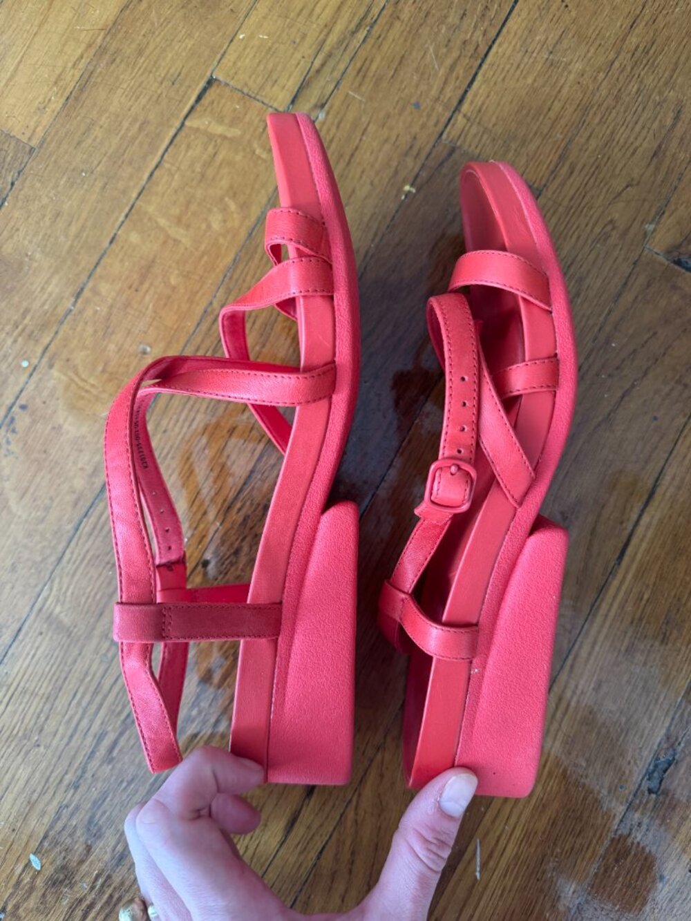 Strappy Red Camper Minikaah sandals - Picture 5 of 11